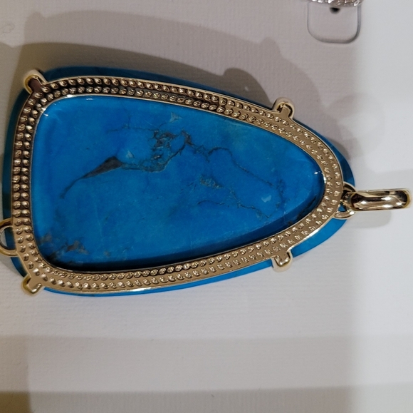 Custom Kendra Scott Stone with Pendant Howlite - Picture 8 of 9